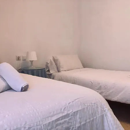 Apartment Aloja Centro-plaza De Toros 3 *